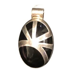 Vintage 925 Sterling Silver Black Onyx Oval Pendant